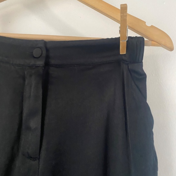 Camila Coelho S Black Satin Short - Picture 5 of 8